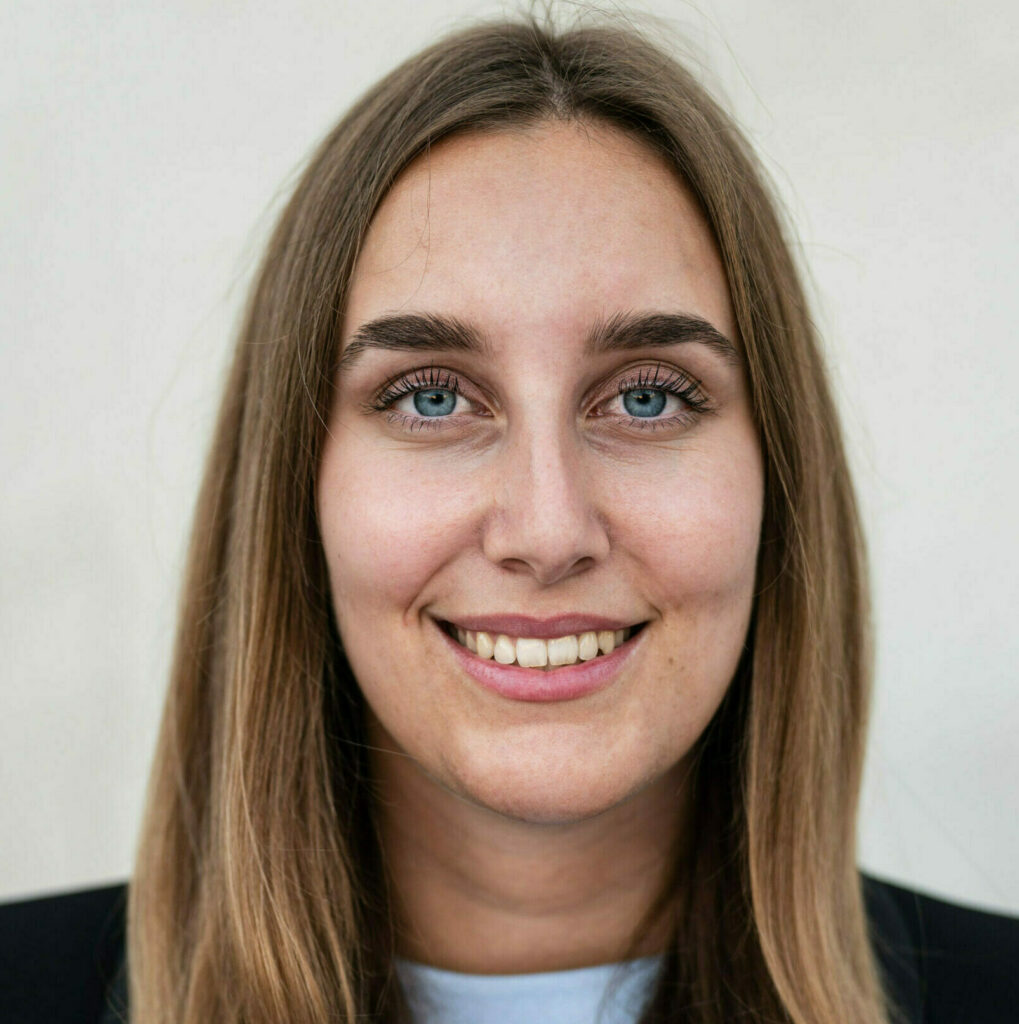 Leonore Gewessler, BA