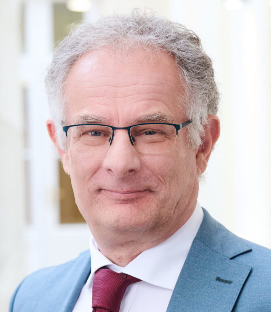 Leonore Gewessler, BA