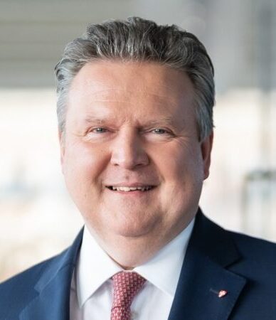 Leonore Gewessler, BA